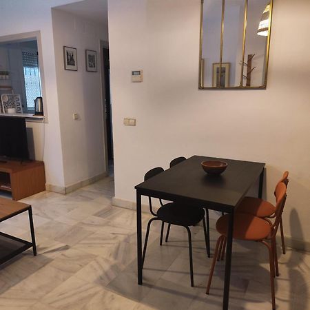 Apartamento San Luis. Plaza De Parking Gratis!!! Севиля Екстериор снимка