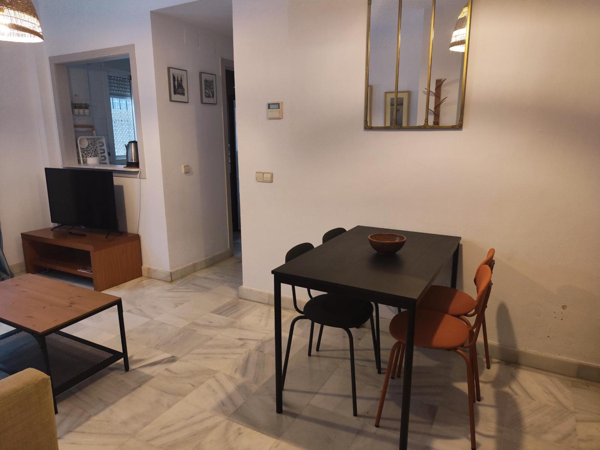 Apartamento San Luis. Plaza De Parking Gratis!!! Севиля Екстериор снимка