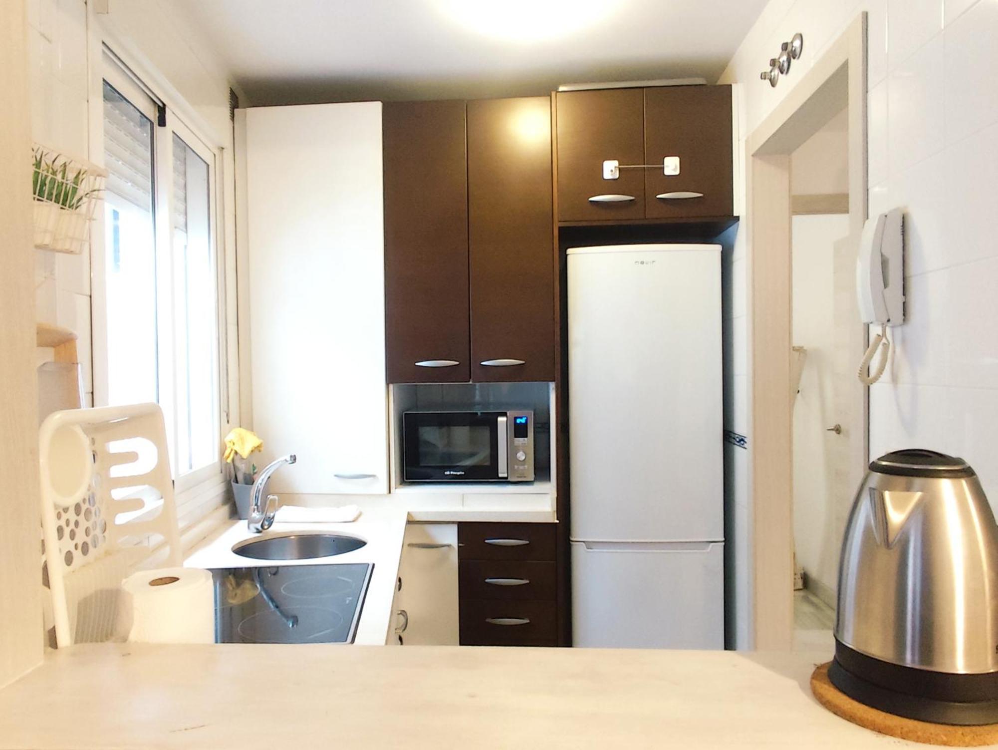 Apartamento San Luis. Plaza De Parking Gratis!!! Севиля Екстериор снимка